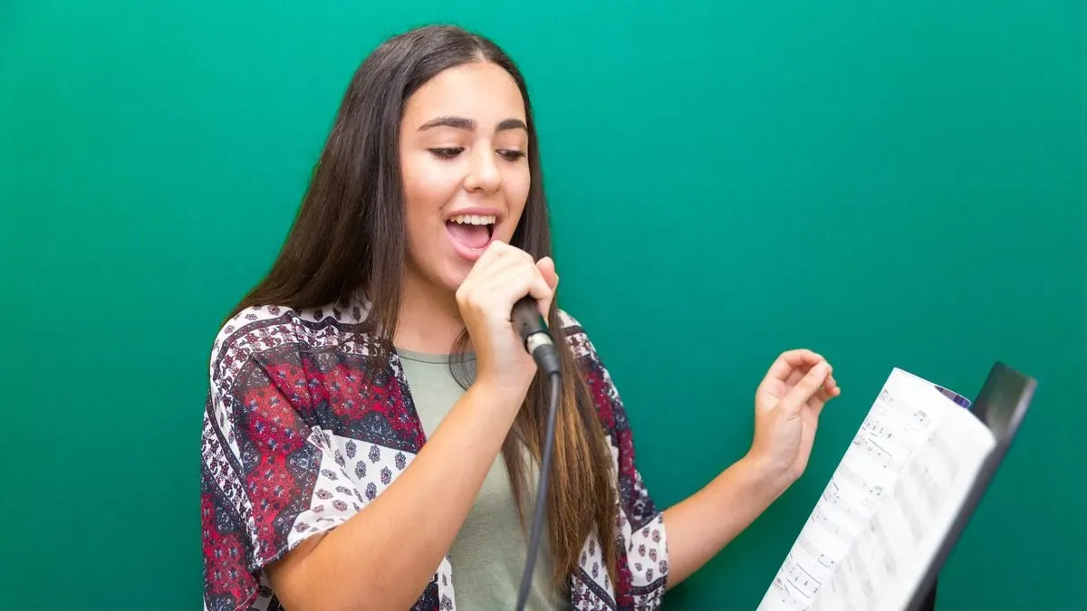 Singing lessons image background image