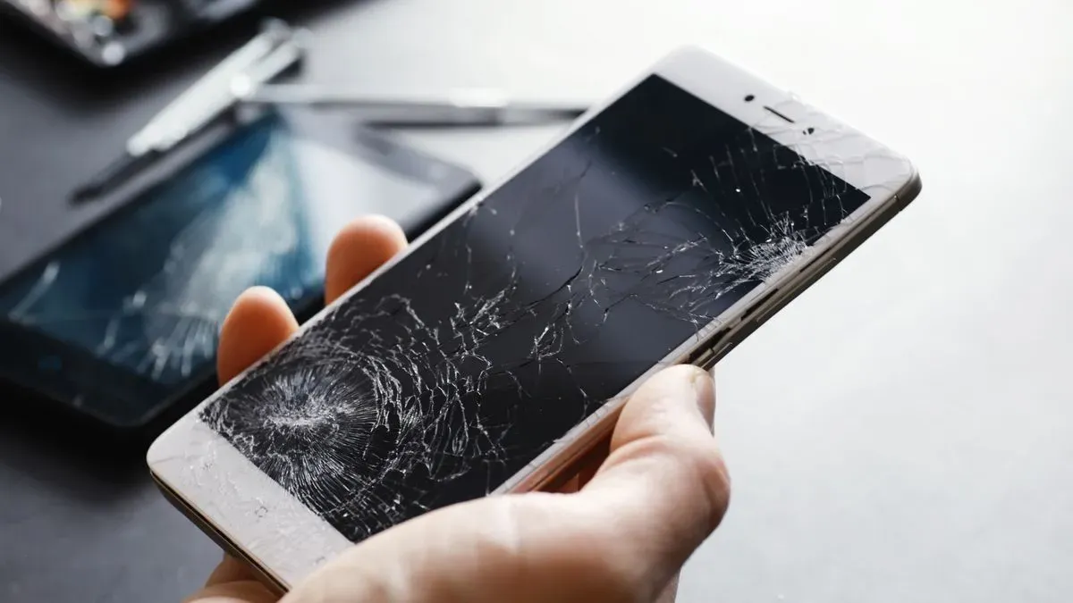 Screen repair image
