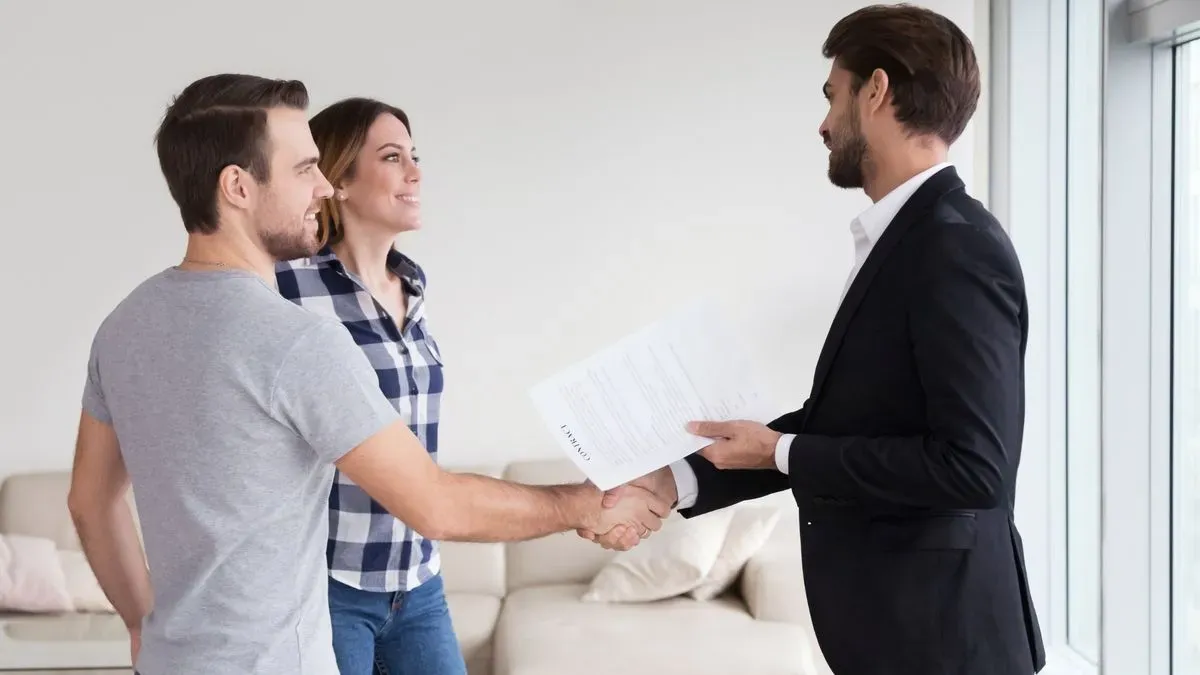 Tenant screening image