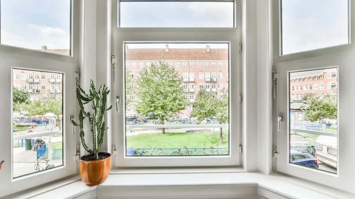 Window washing image background image
