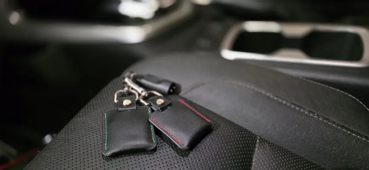 Alarm systems for vehicles image background image