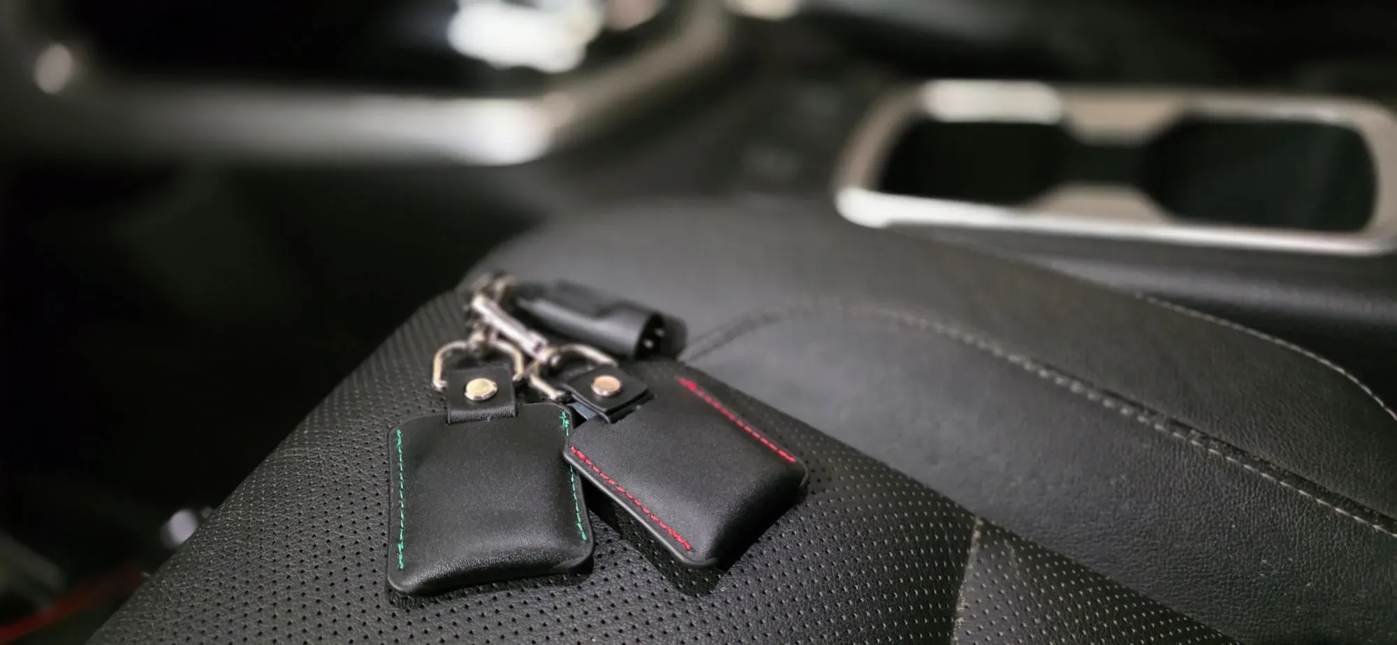 Alarm systems for vehicles image background image