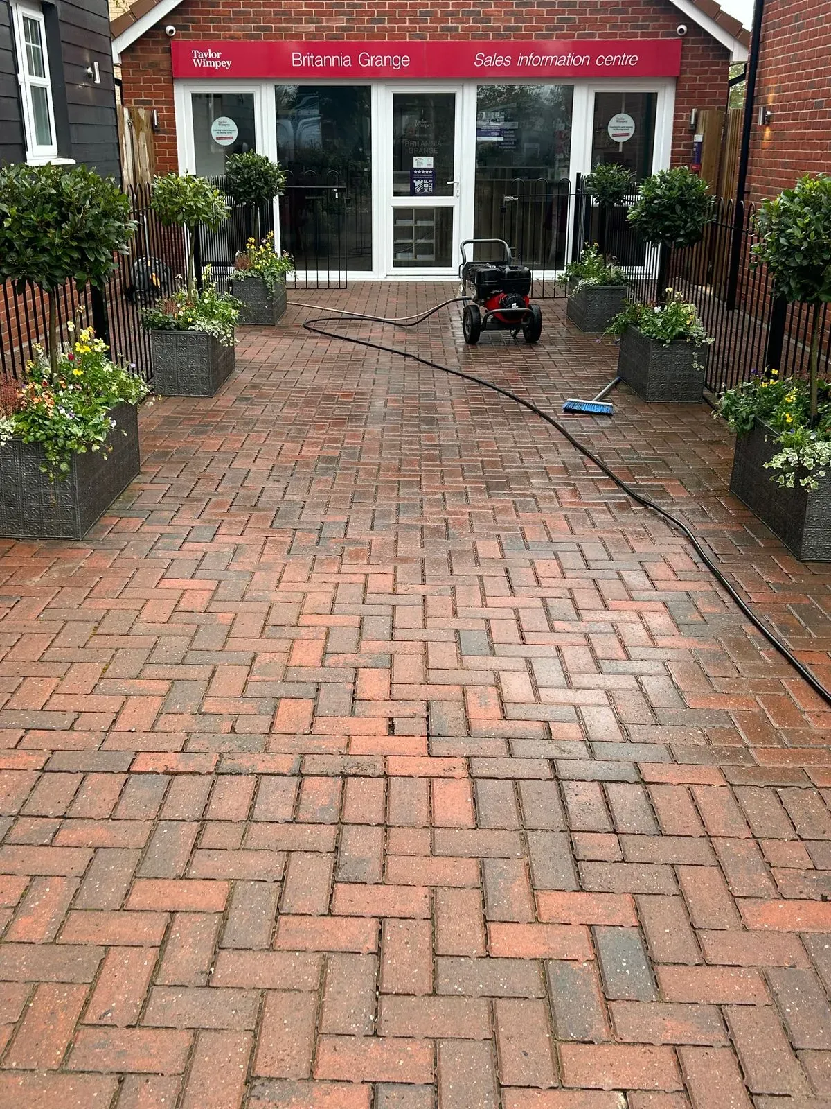 Patio Cleaning image background image