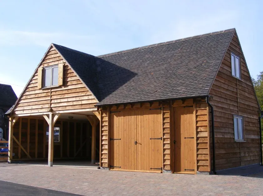 Oak barns and garages image background image