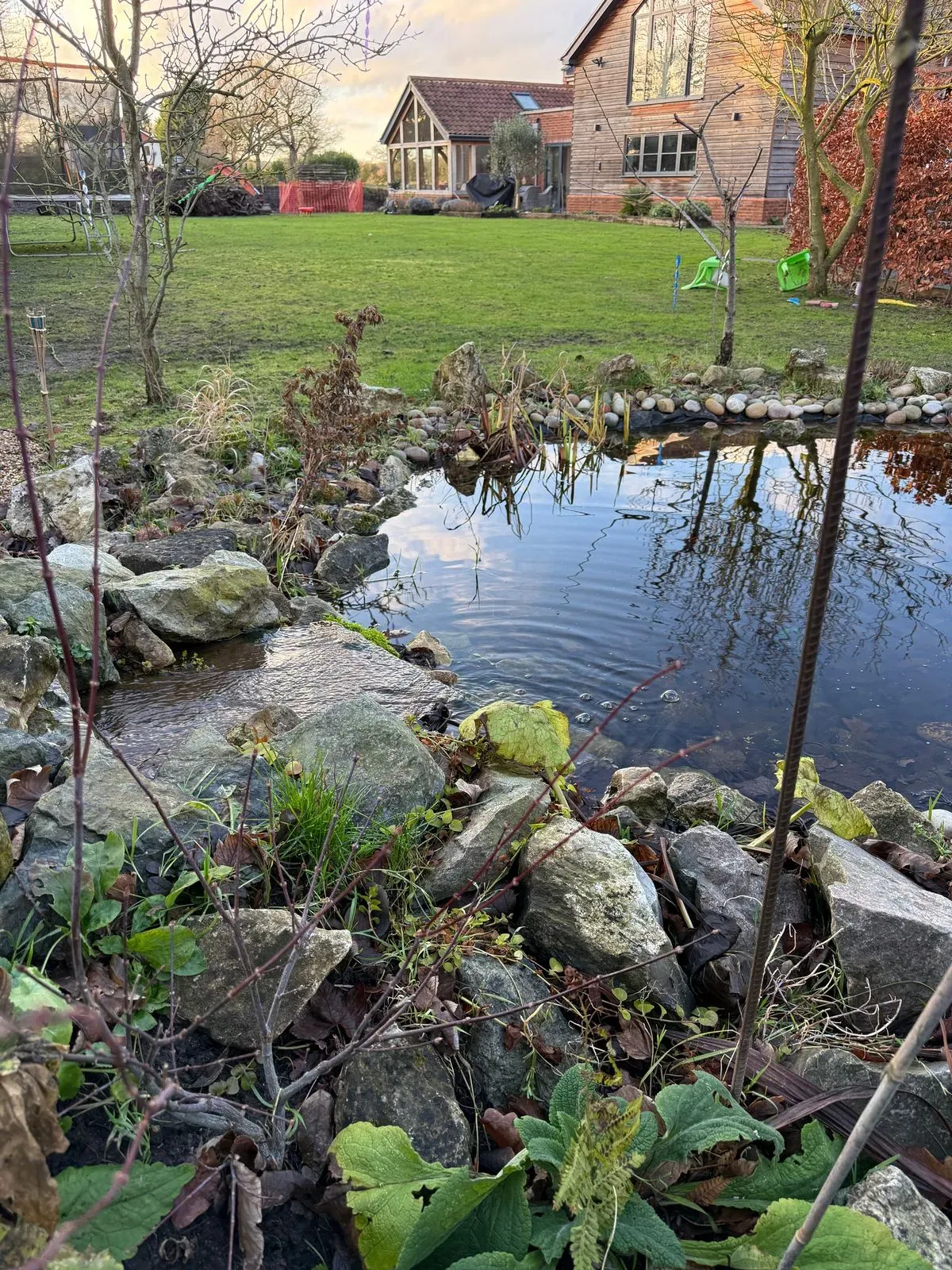 Ponds image background image