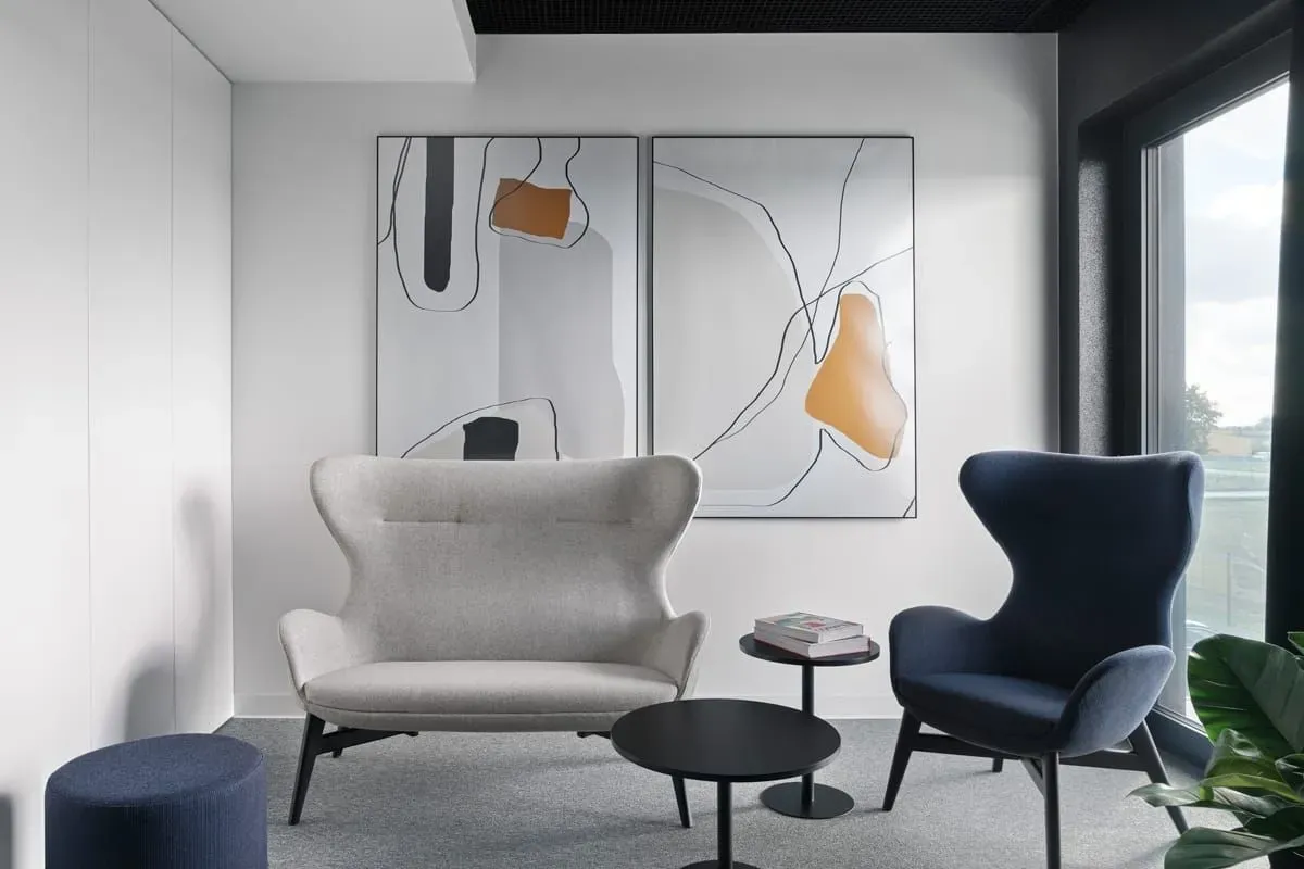 Descriptive text for the image