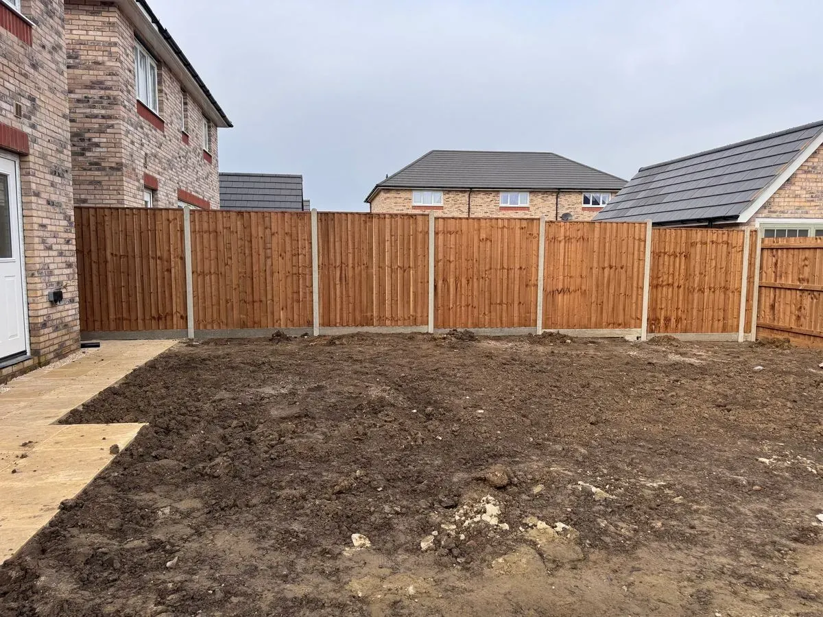 Fencing and Decking image background image