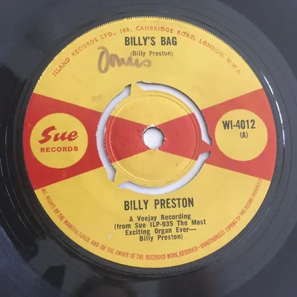 8213971963061-zlqrer3xs2v82a7k91drr-BILLY-PRESTON-UK collection background image