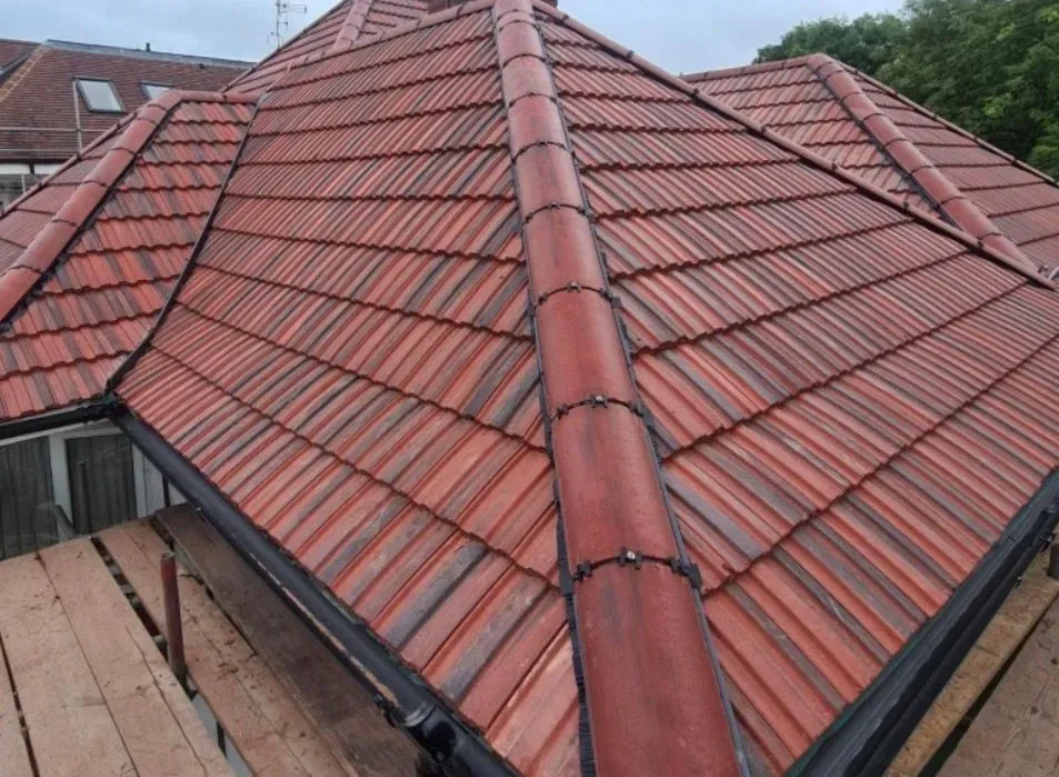 Roof replacement image background image