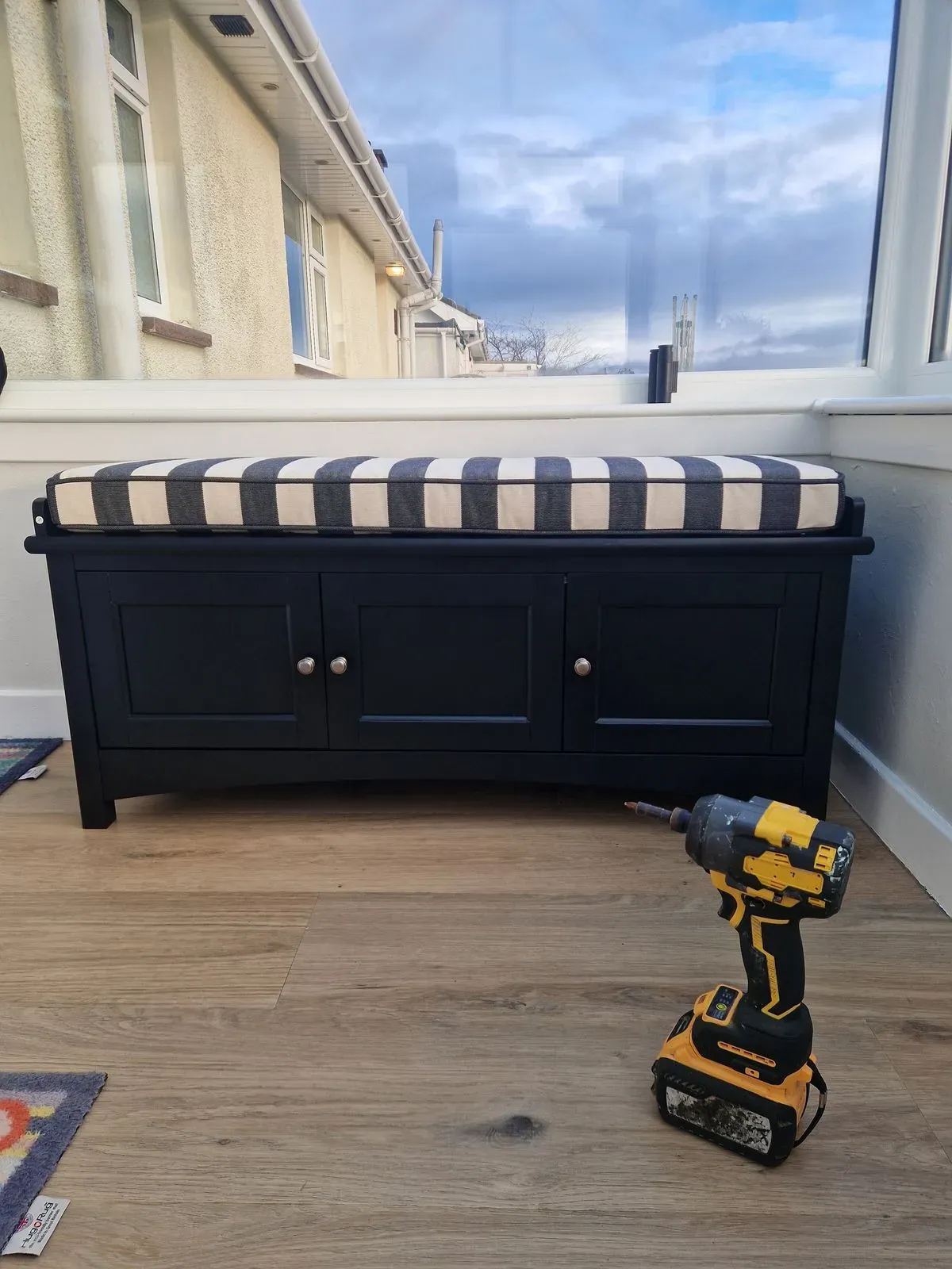 Descriptive text for the image