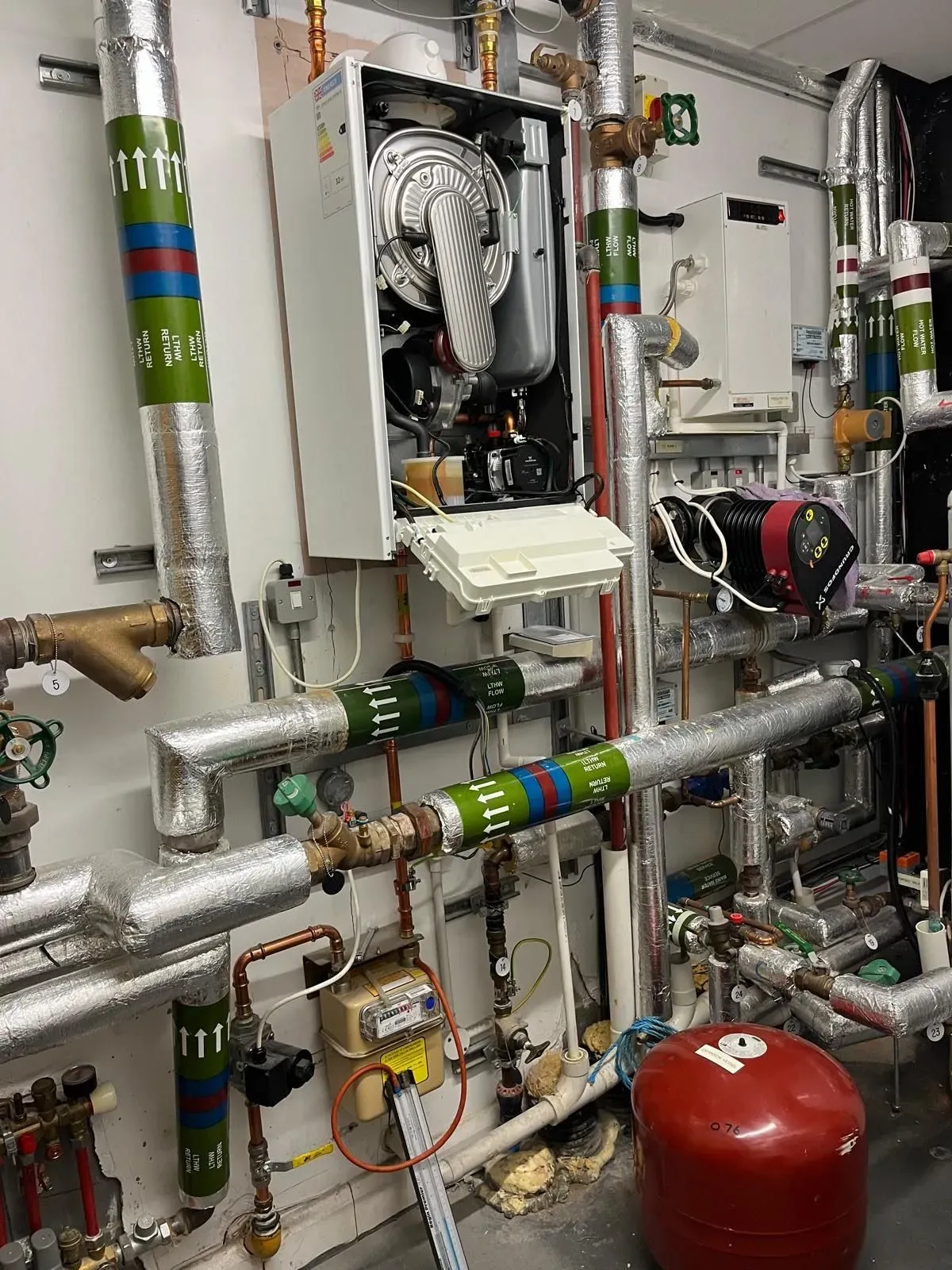 Gas appliance installation image background image