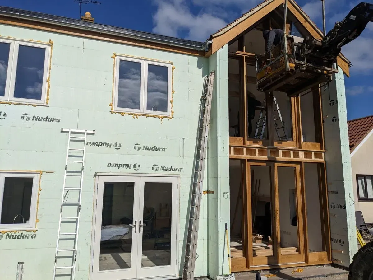 Descriptive text for the image