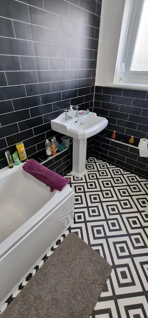 St Leonards-on-Sea outdoor tile installation