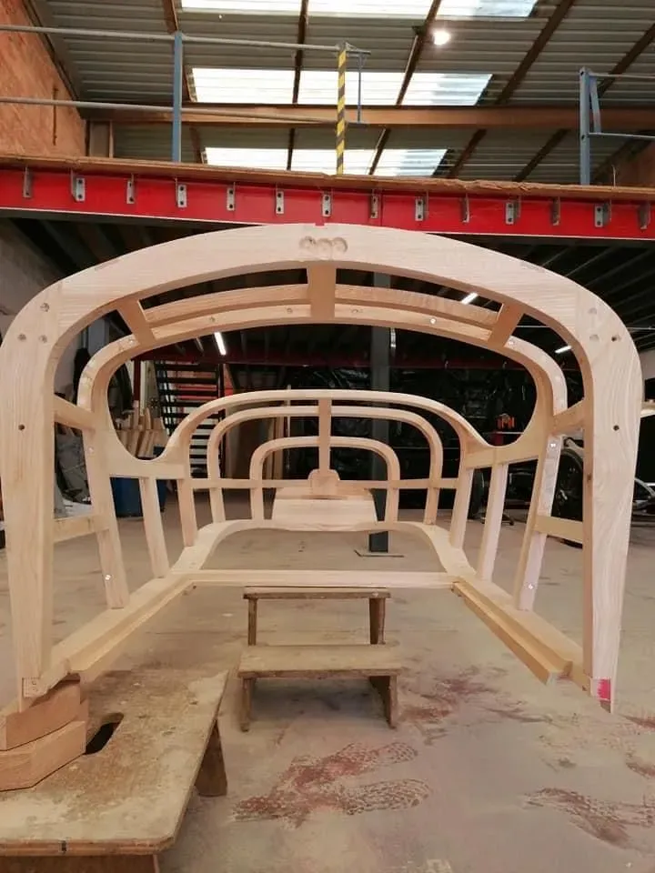 Descriptive text for the image