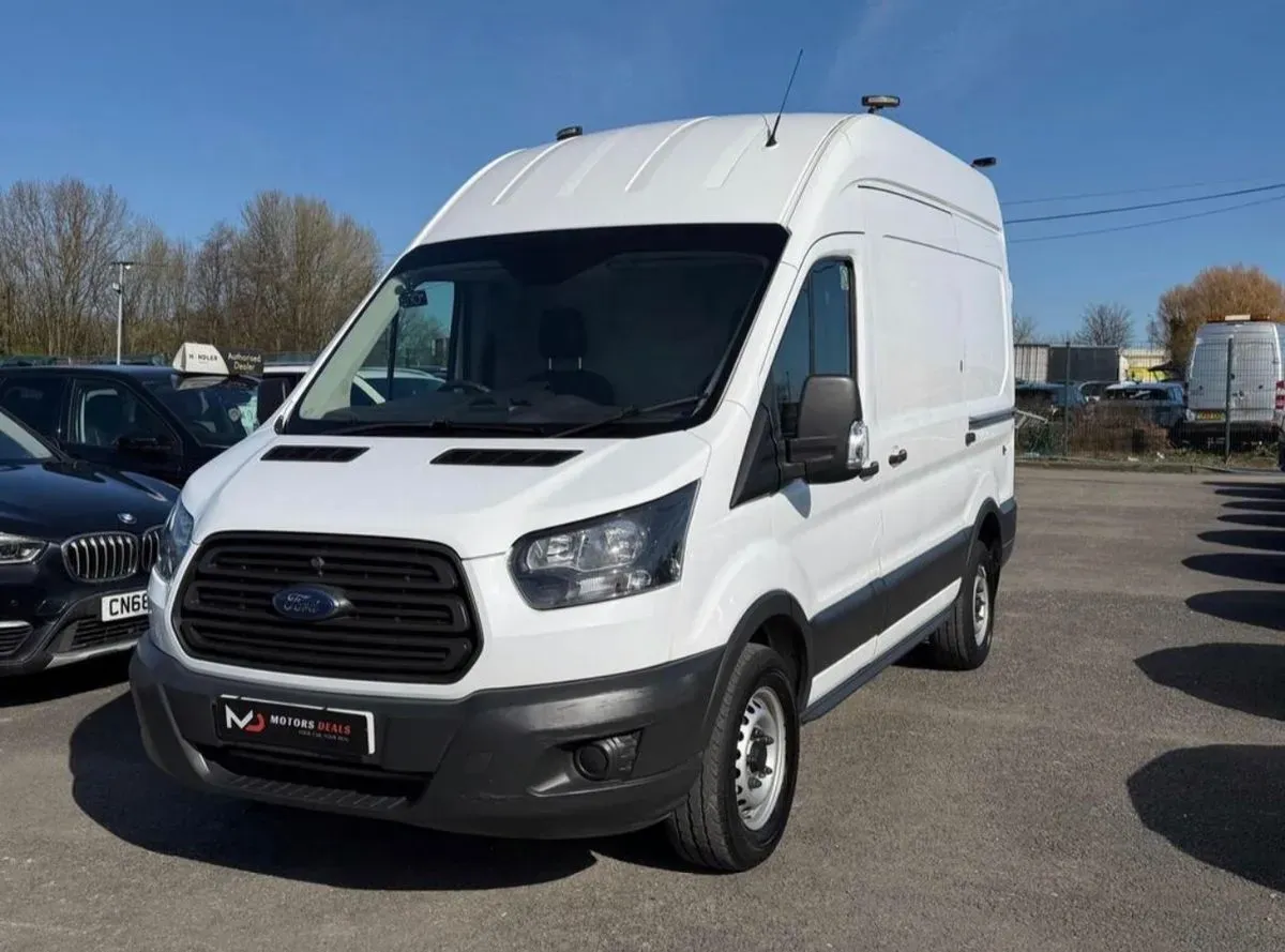 Single Item Transport image background image