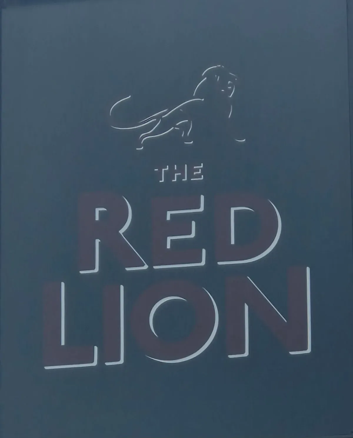 The red lion  logo