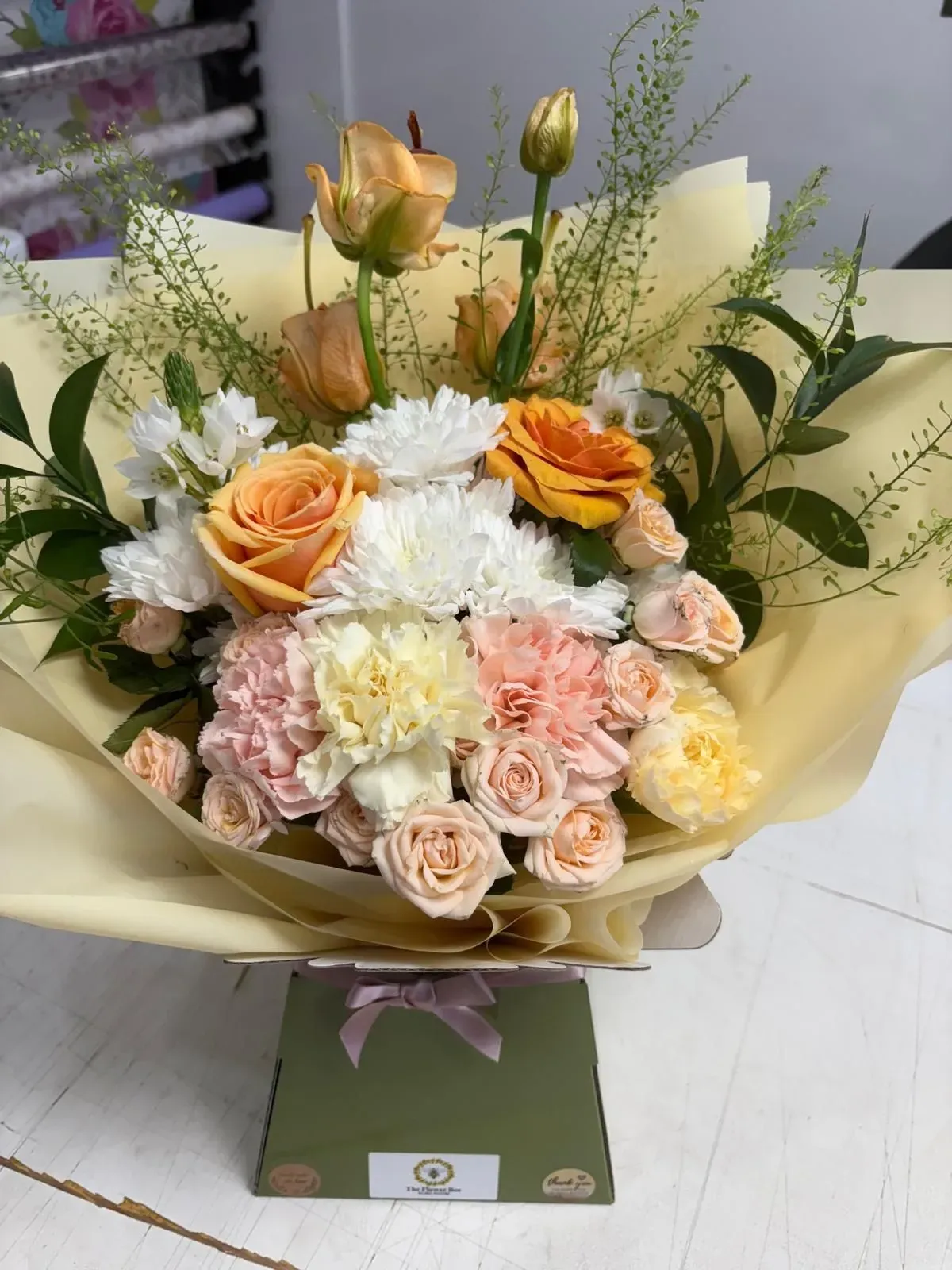 Anniversary flowers image background image