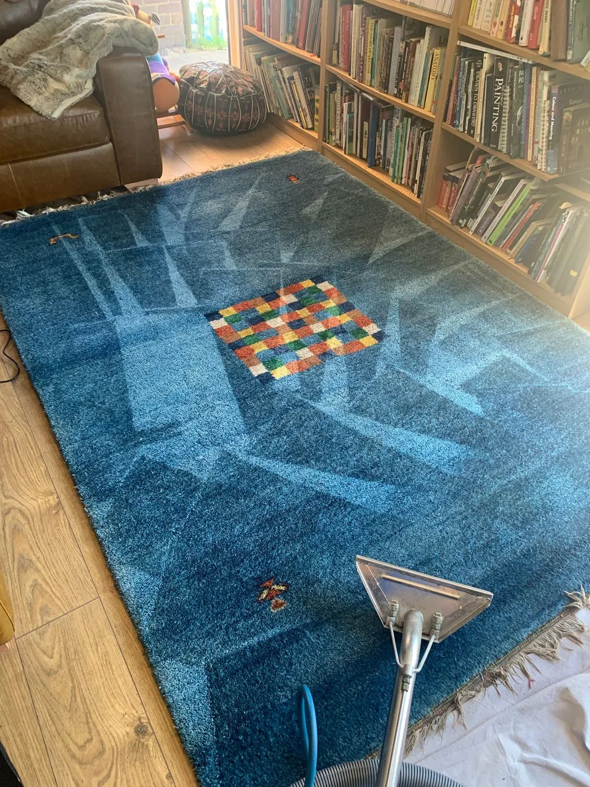 Rug cleaning image background image