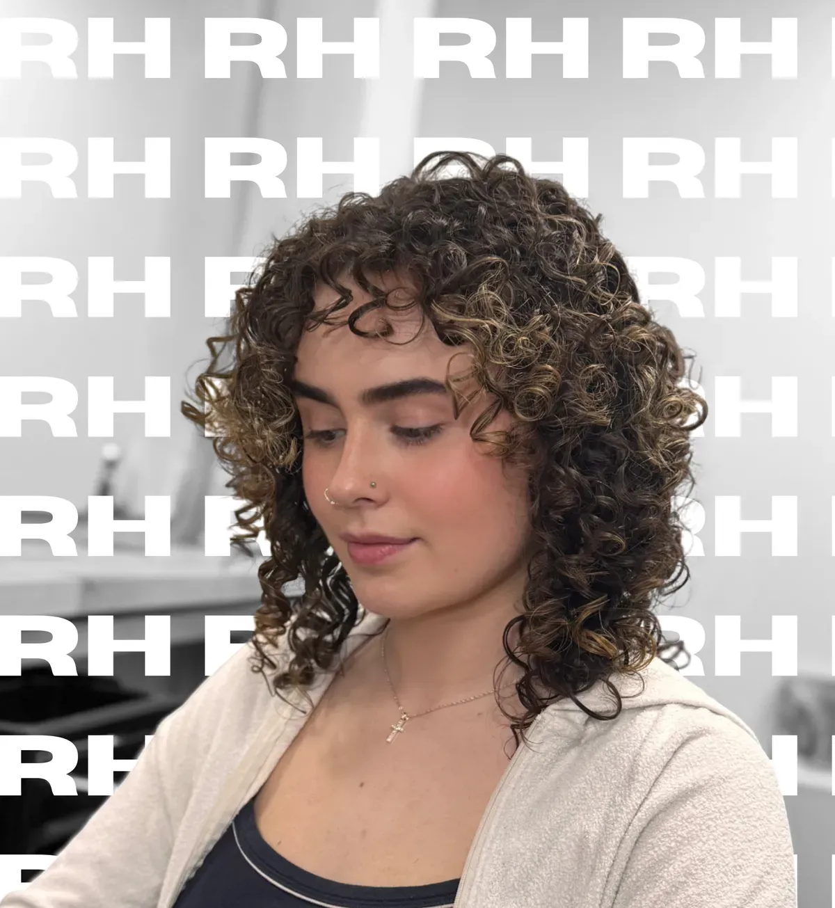Curly Hair Cuts image background image