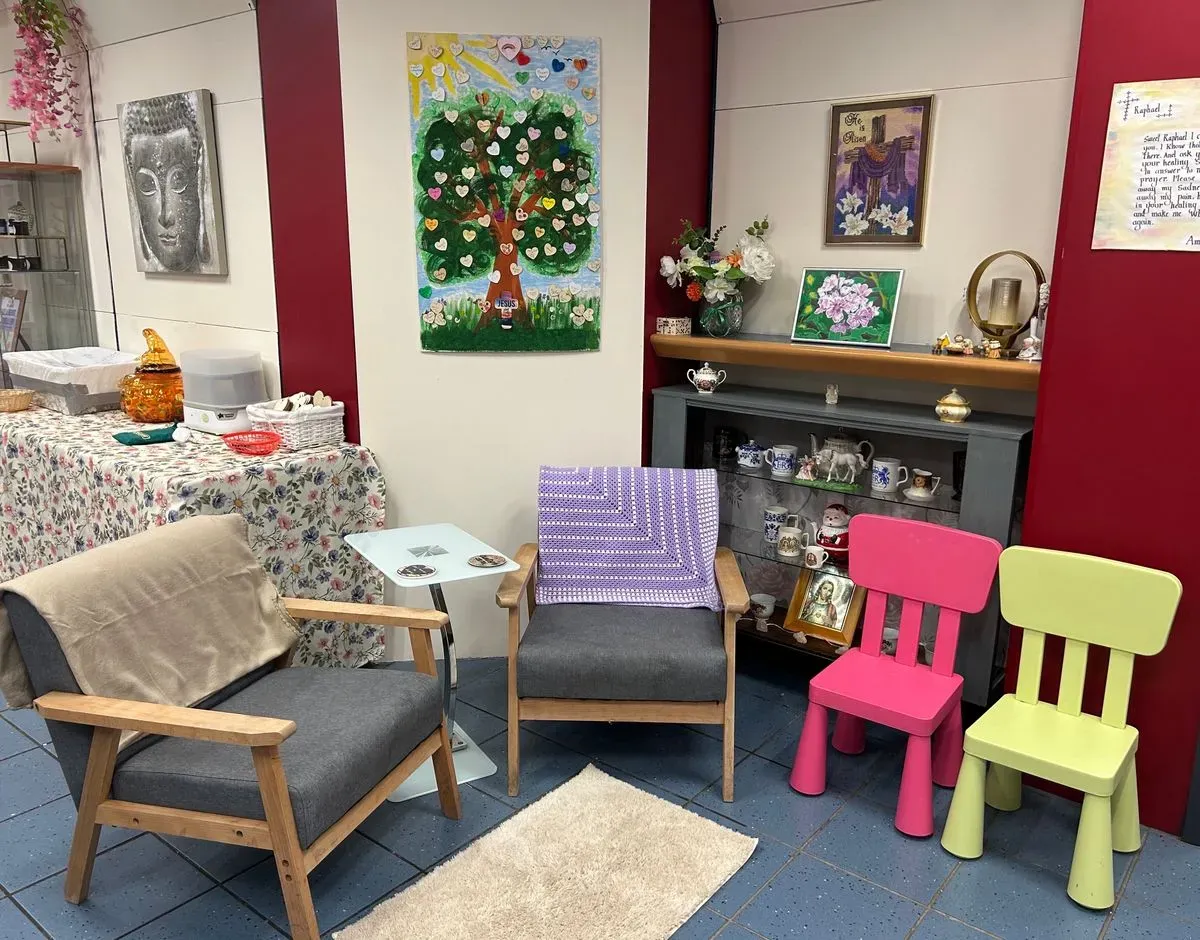 Knit & Natter group image background image