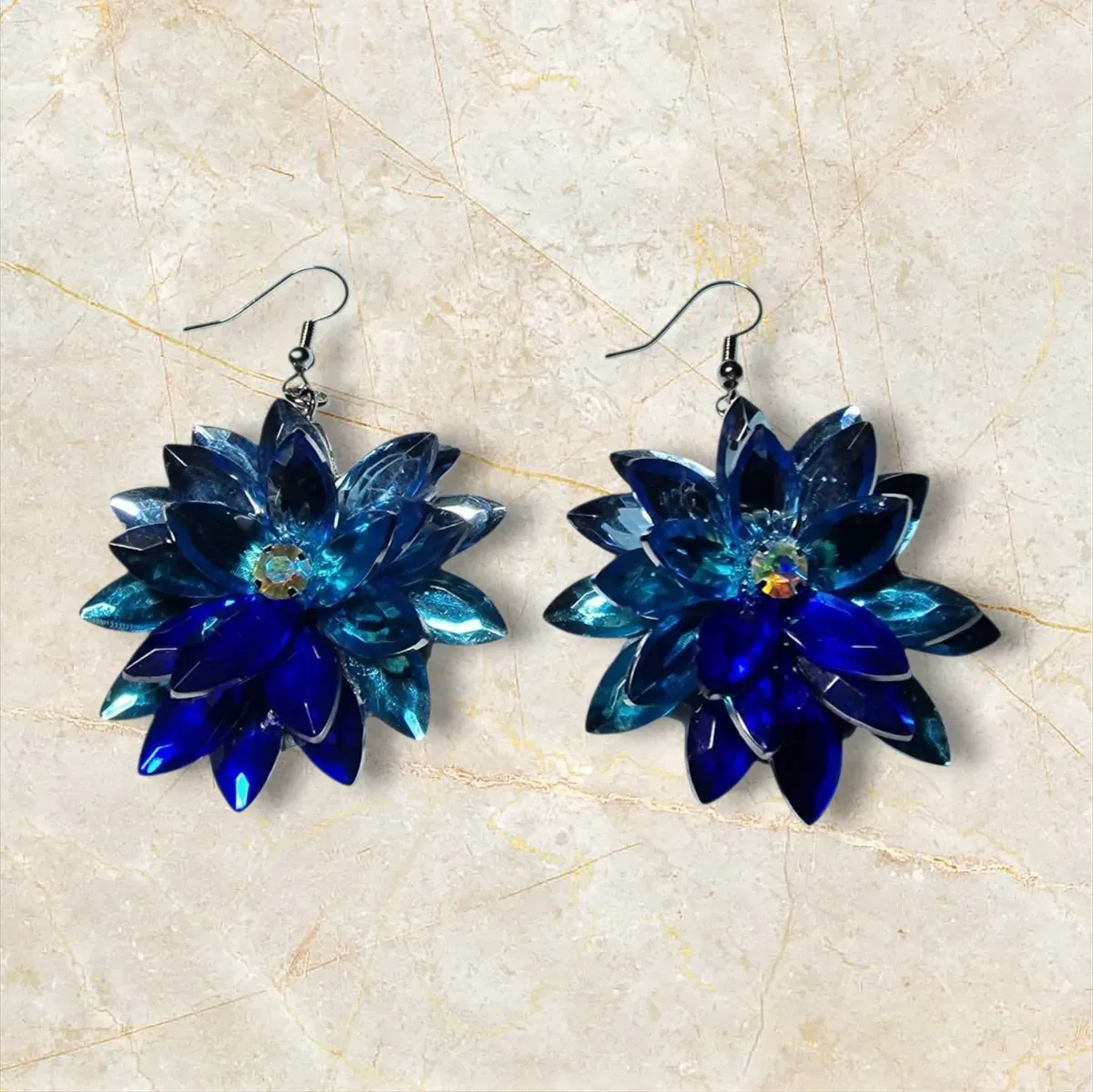 blue 3 thumbnail image