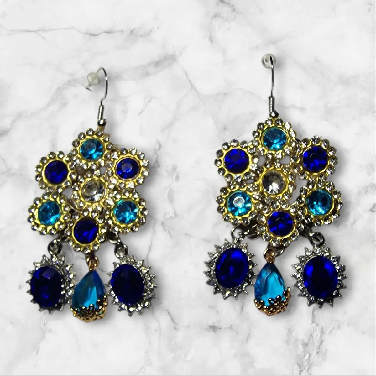 blue earrings 1 collection background image