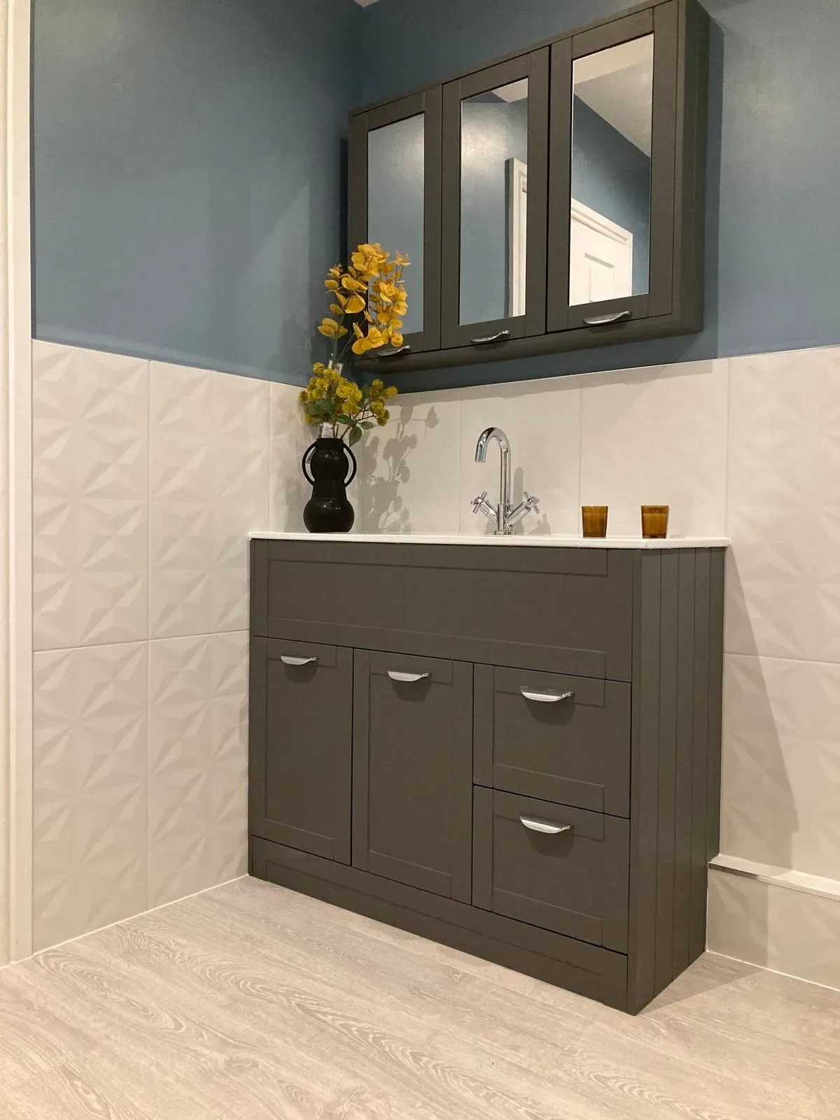 Residential painting image