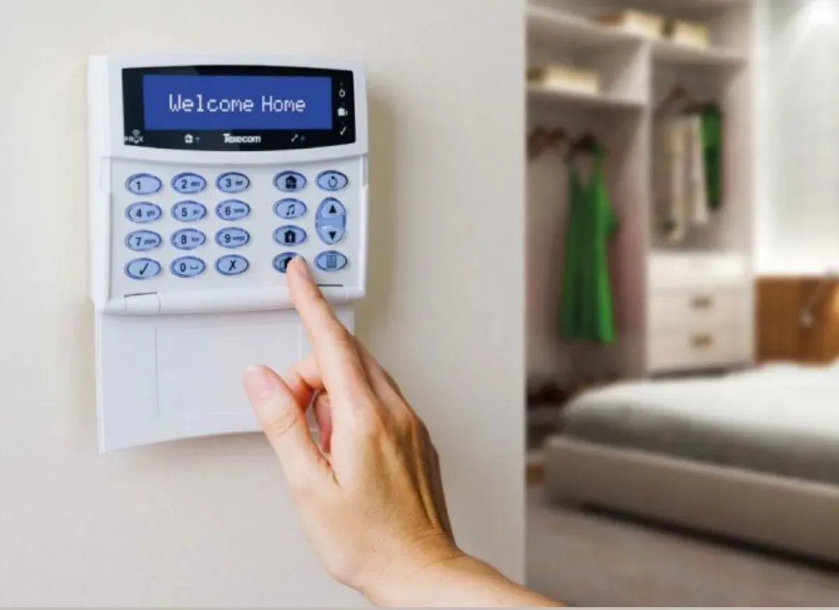 Intruder Alarm Systems image background image