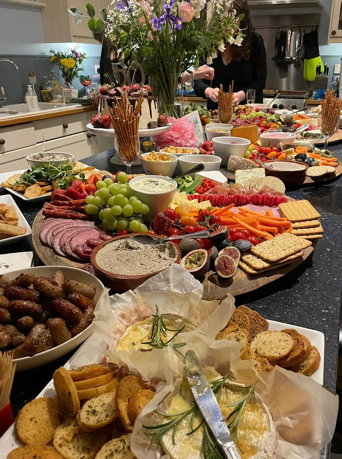 Buffet services image