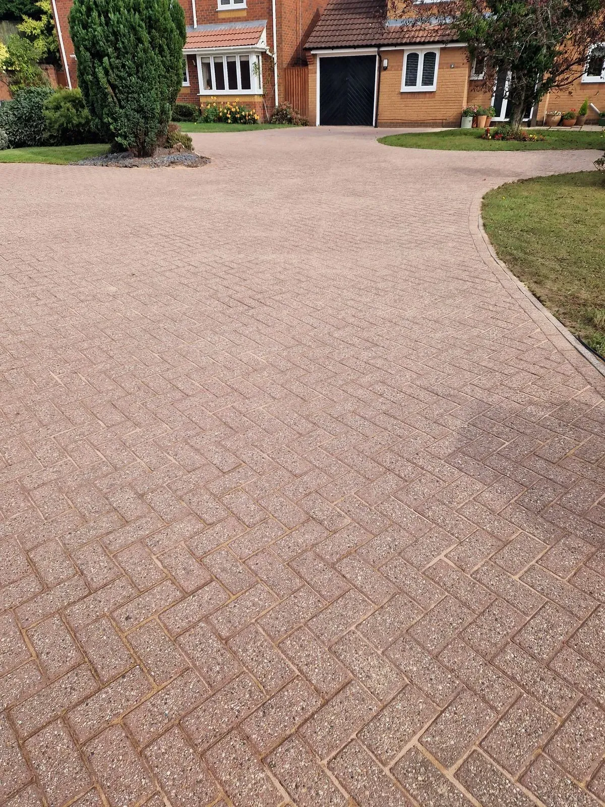 Pressure washing image background image