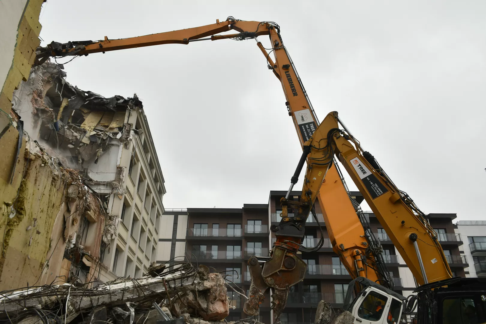 Dokumentacja prawna i pozwolenia na rozbiórkę - kompletny przewodnik 2025