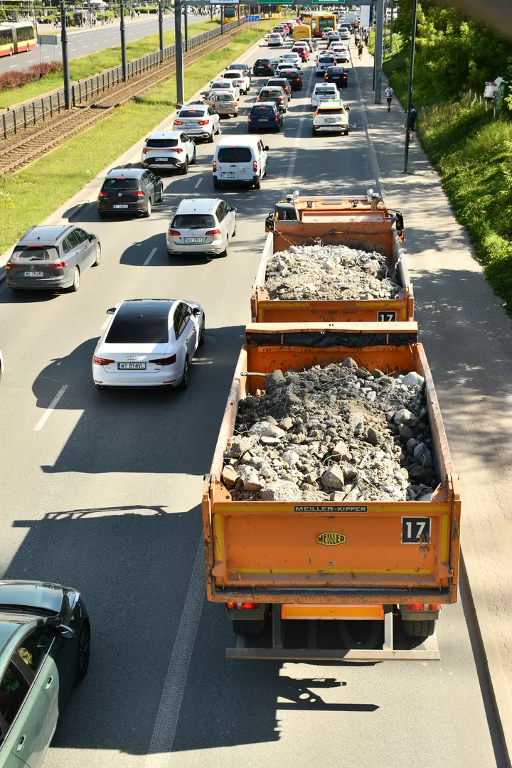 Recykling betonu z rozbiórki - procedury i korzyści ekonomiczne