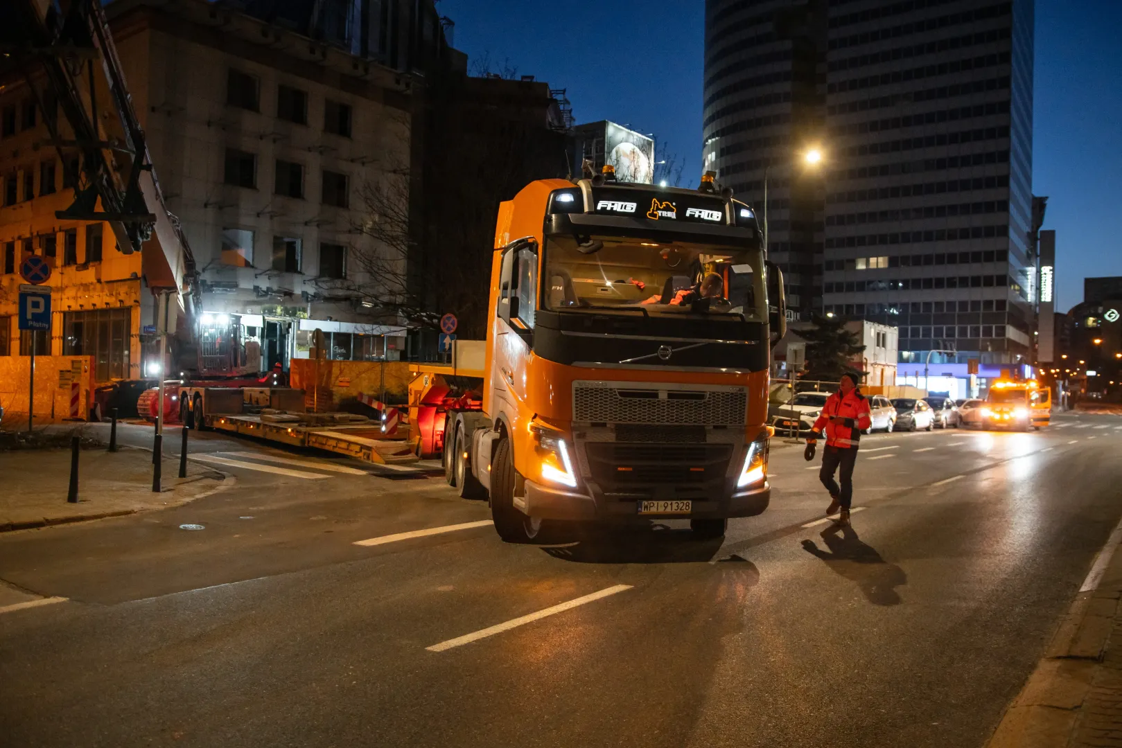 Efficiency Analysis of Liebherr Machines in High-Rise Building Demolition Processes