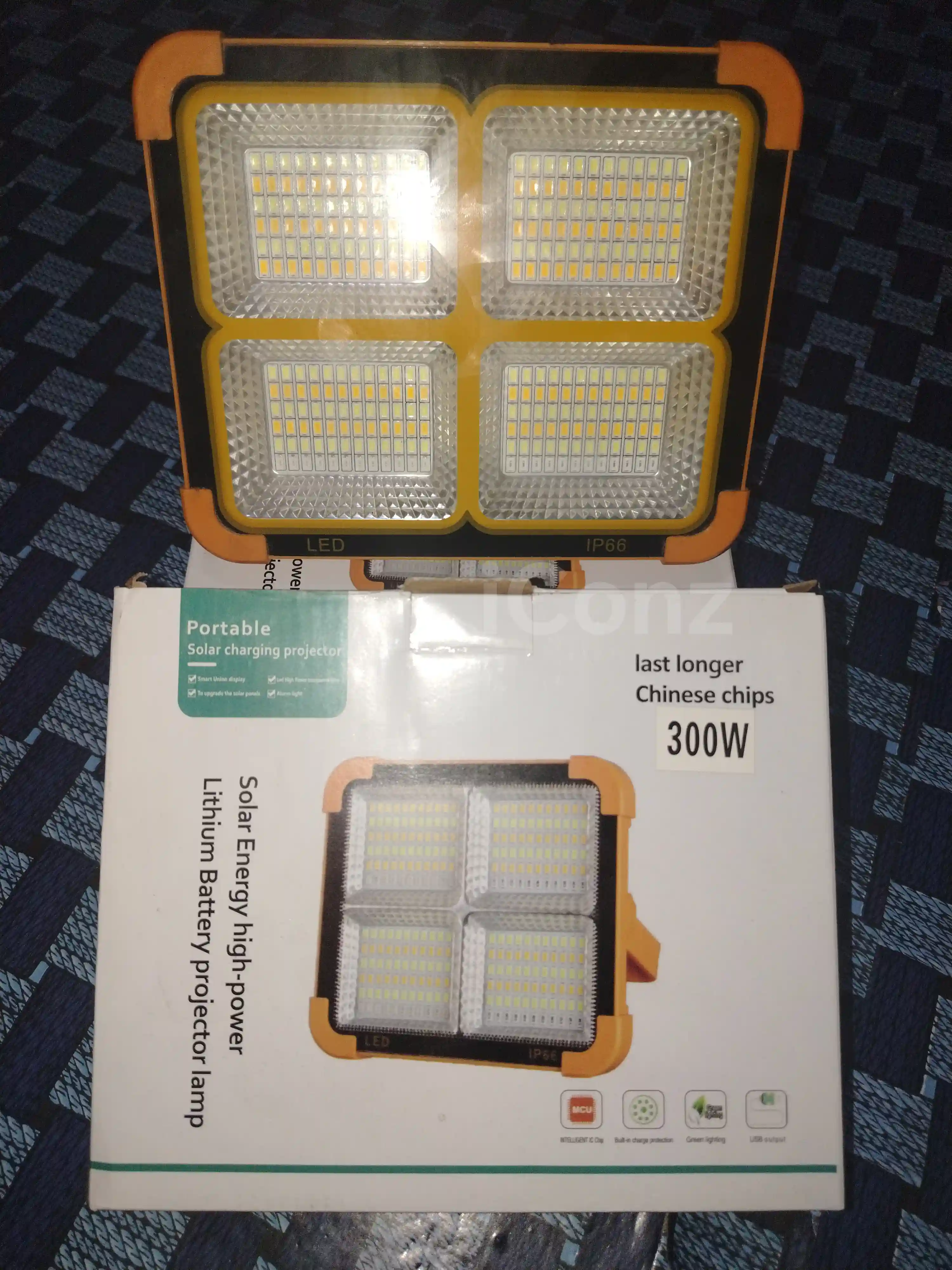 LAMPE LED SOLAIRE 300W - Others - Douala 3