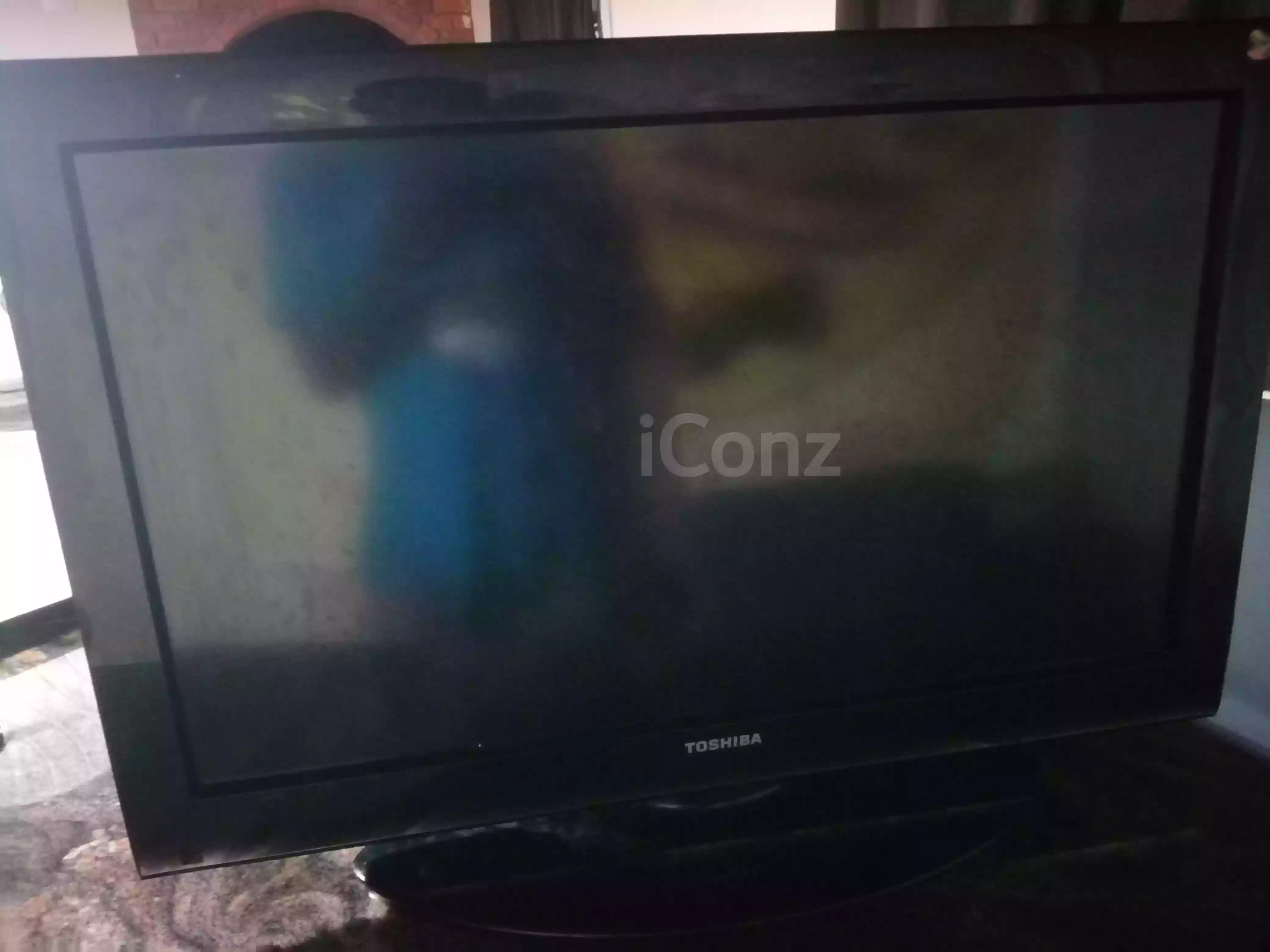 Toshiba - LED - Yaounde 3