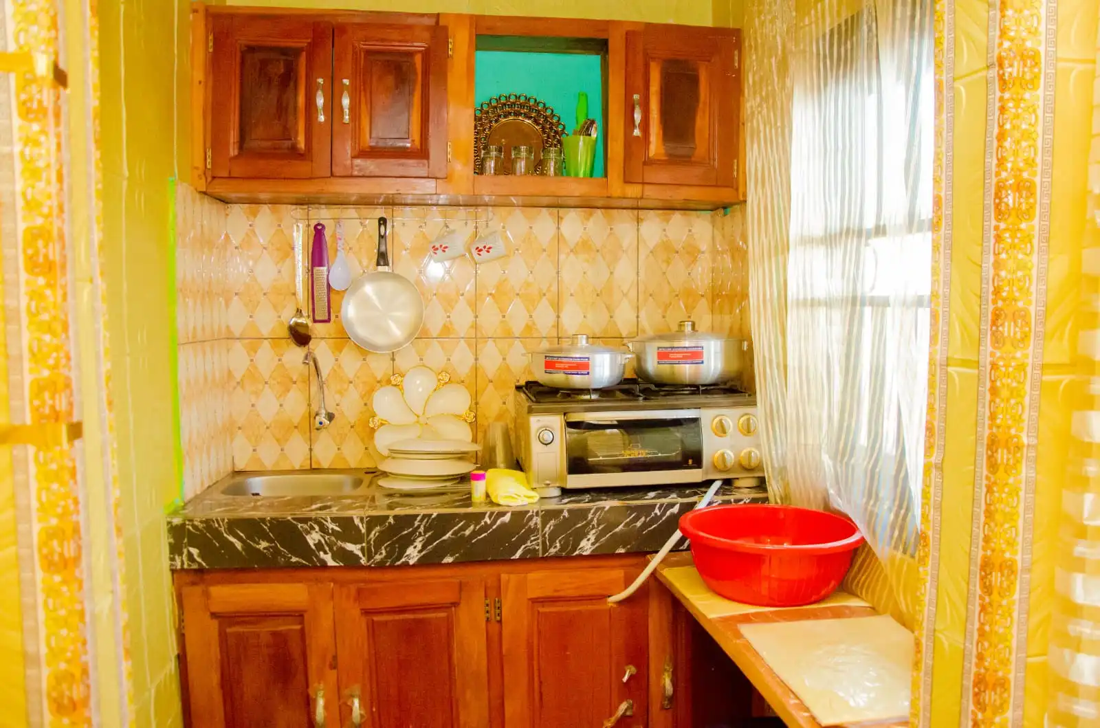 Classic Guest  House - Studio Apartment - Buea 4