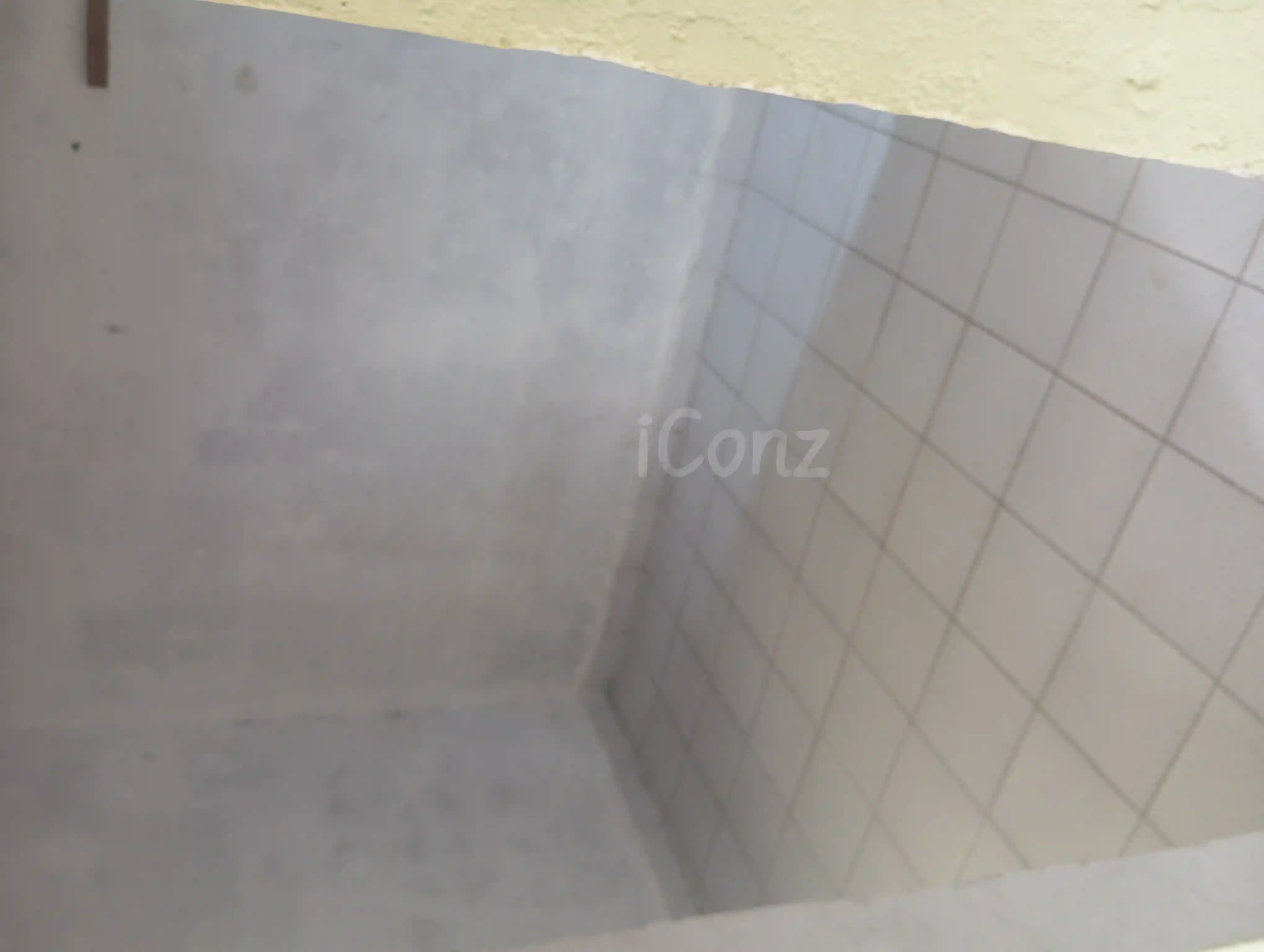Studio à louer - Studio Apartment - Ebolowa 4