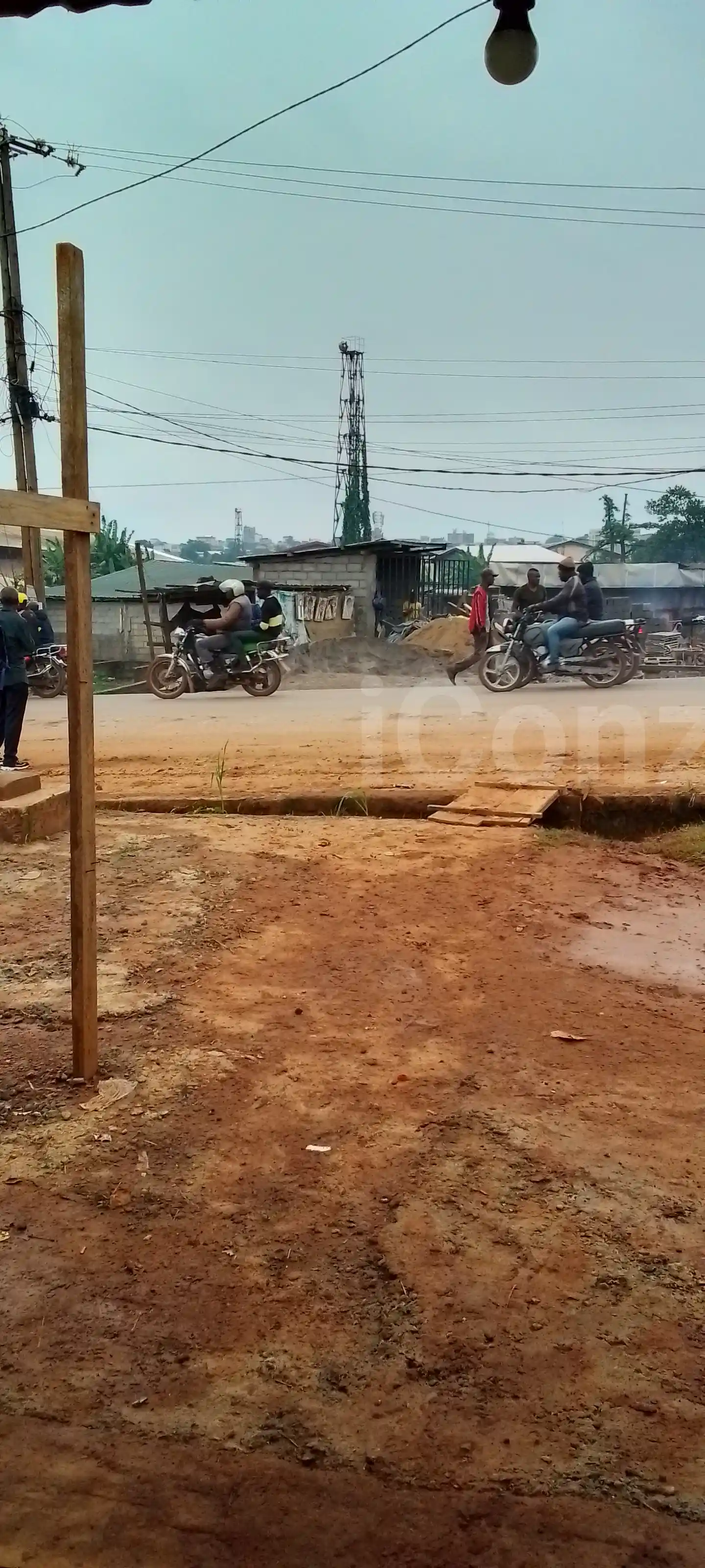 Magasin de conteneurs. - Shop - Yaounde 3