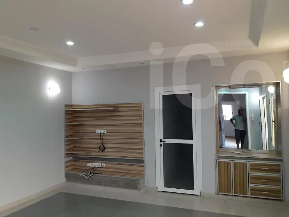 DUPLEX À VENDRE NKOLDA - Duplex - Yaounde 3