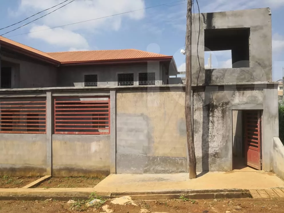 DUPLEX À VENDRE À ODZA - House - Yaounde 4