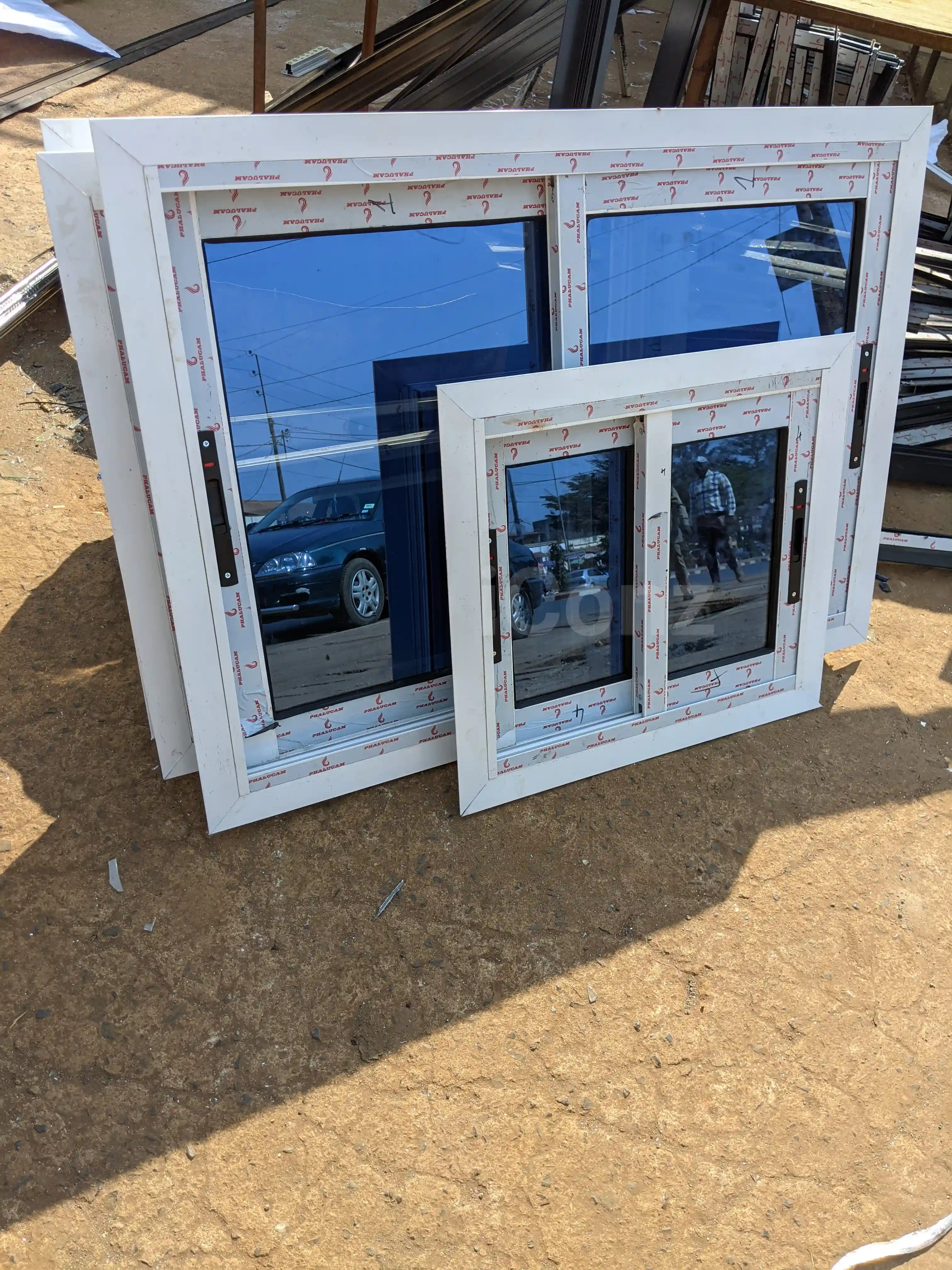 Fenêtres en aluminium - Standard - Bafoussam 2