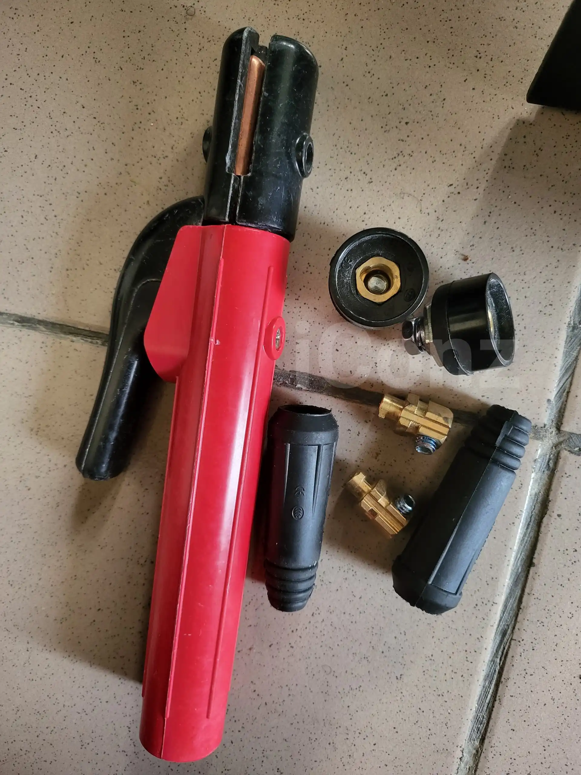 Pince à souder avec accessoire - Pliers - Douala 2