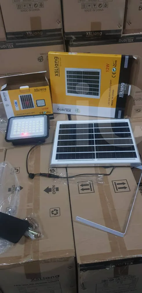 Projecteur solaire 150 w, 200w - Auto Level - Douala 2