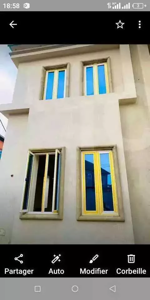 Minisérie aluminium - Double Door - Douala 4