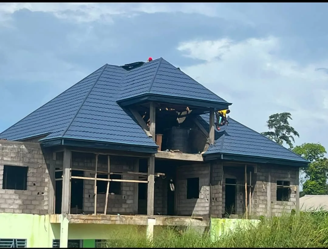 Usine de tôle et accessoires - Roofing Materials - Yaounde 3
