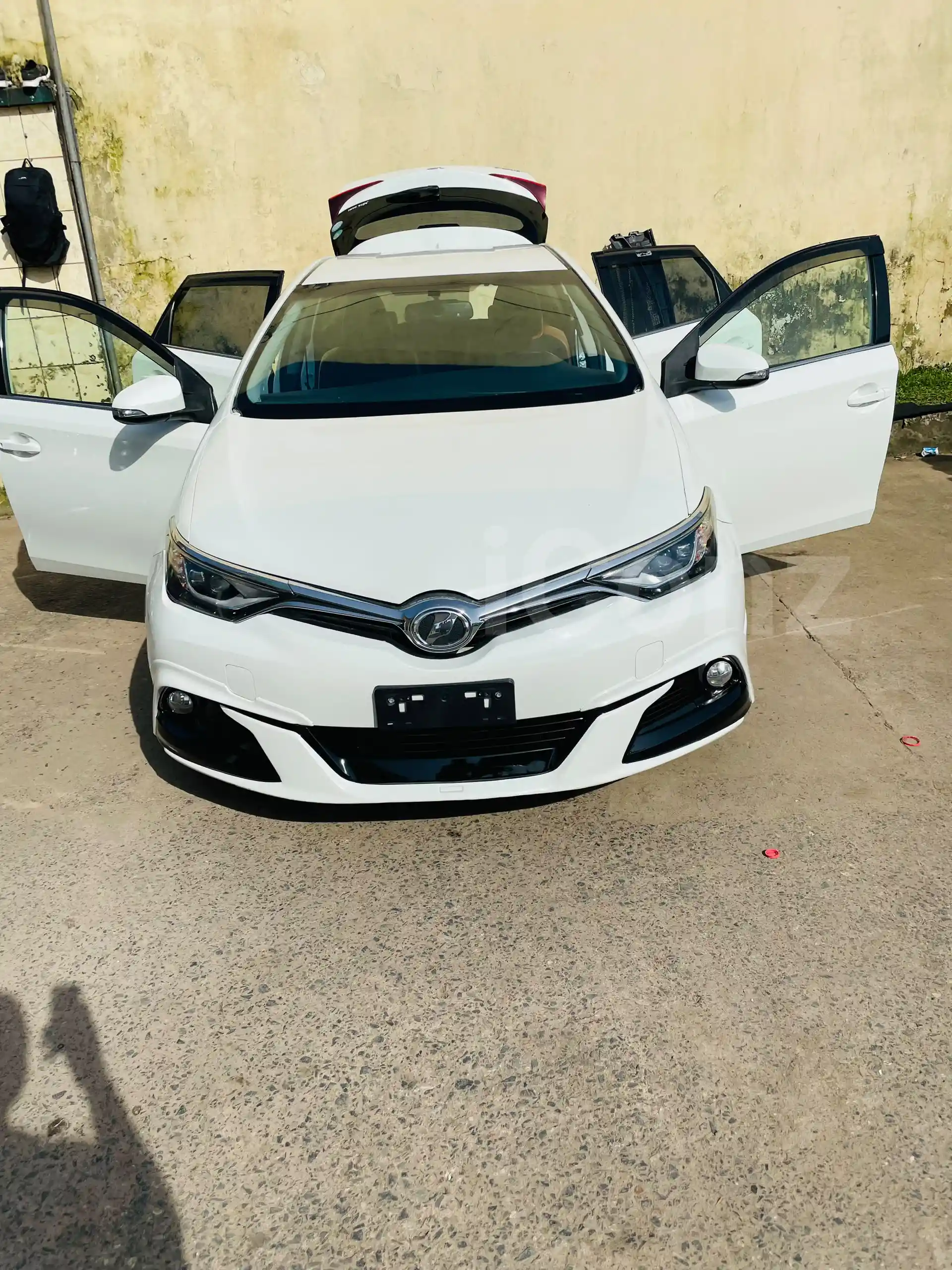 Toyota  auris - Toyota - Douala 4