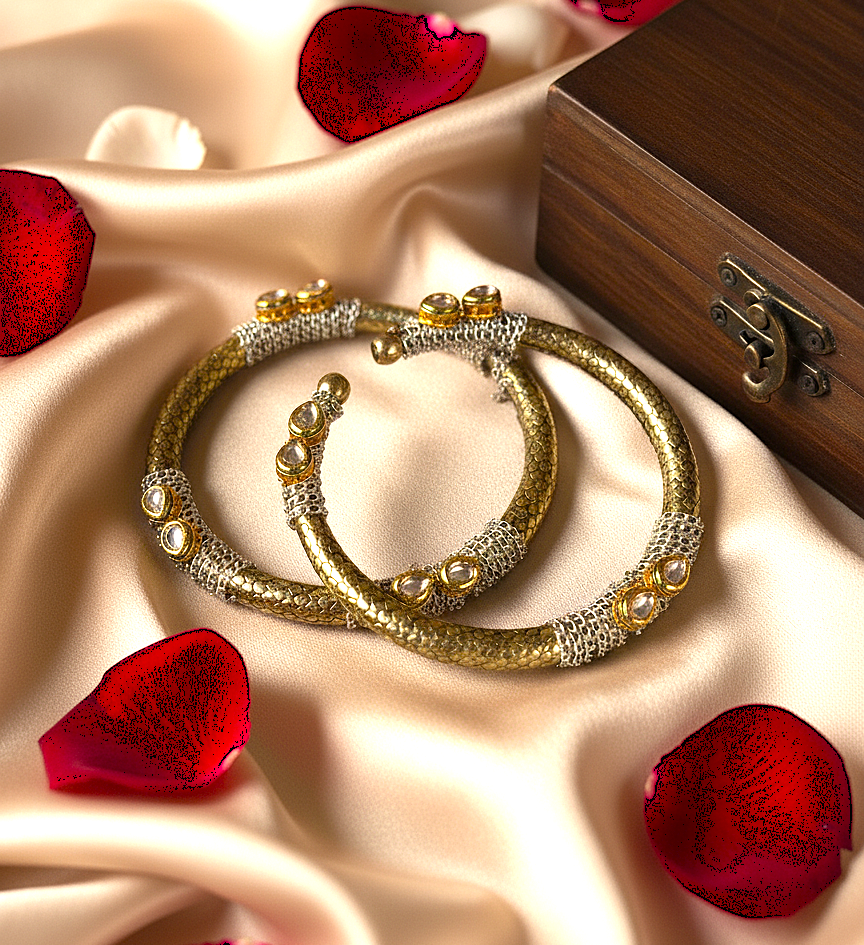 Handcrafted Antique Gold Textured Anklet with Kundan Stones – Traditional Indian Anklet Kada for Women