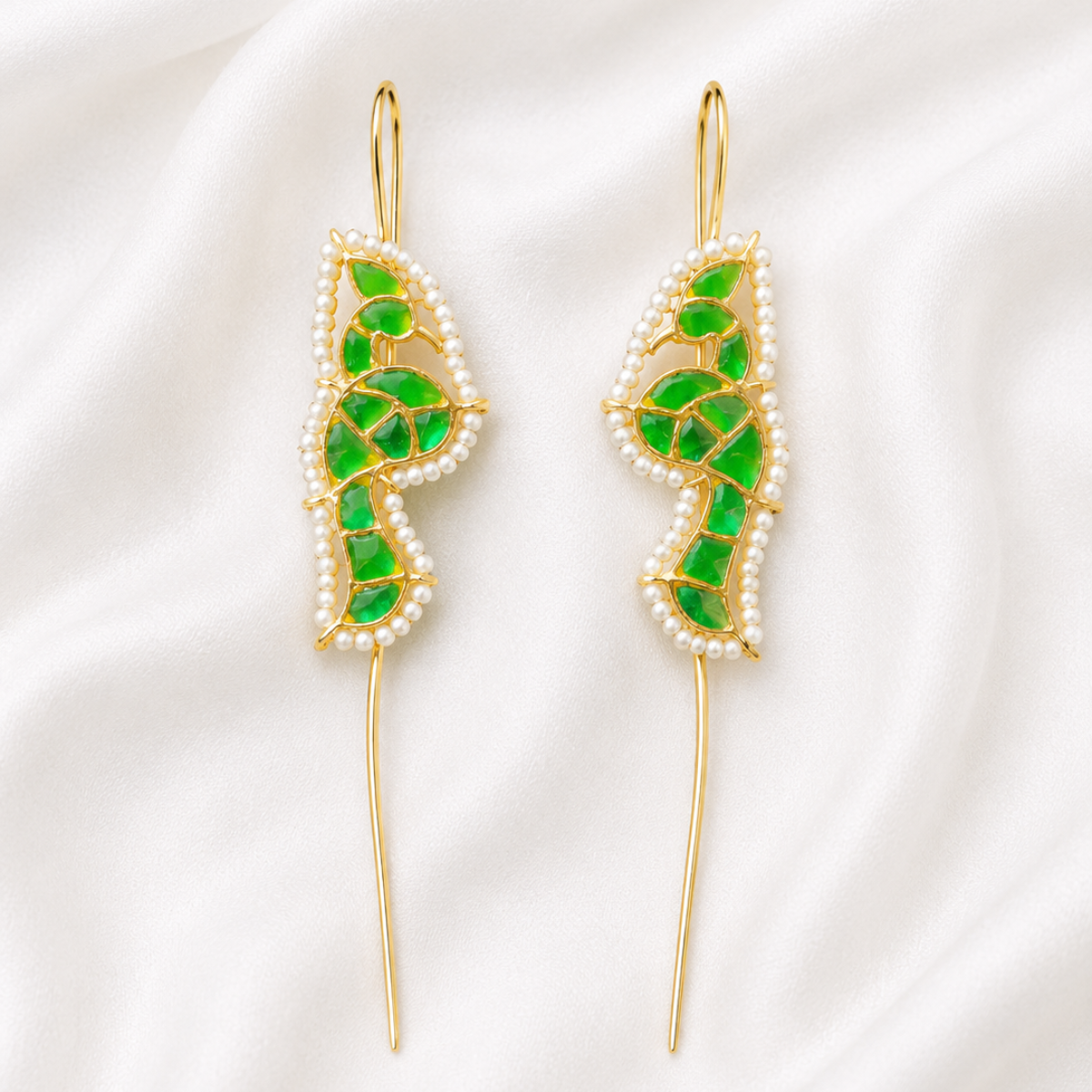 Meenakari Pearl-Edged Hair Pins with Paisley Motif