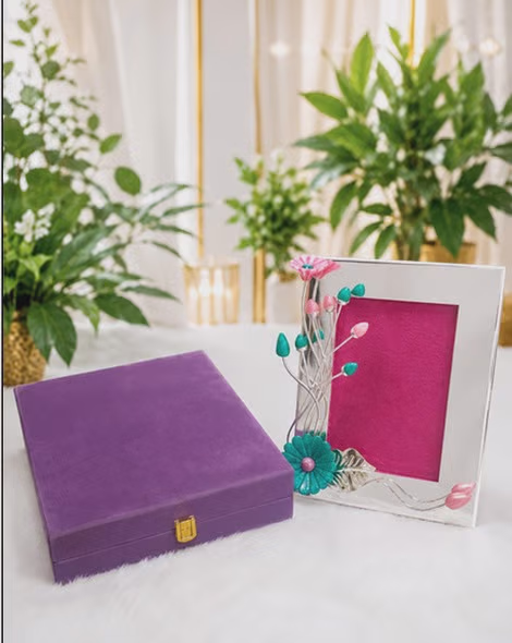 Decorative Photo Frame with Velvet Box