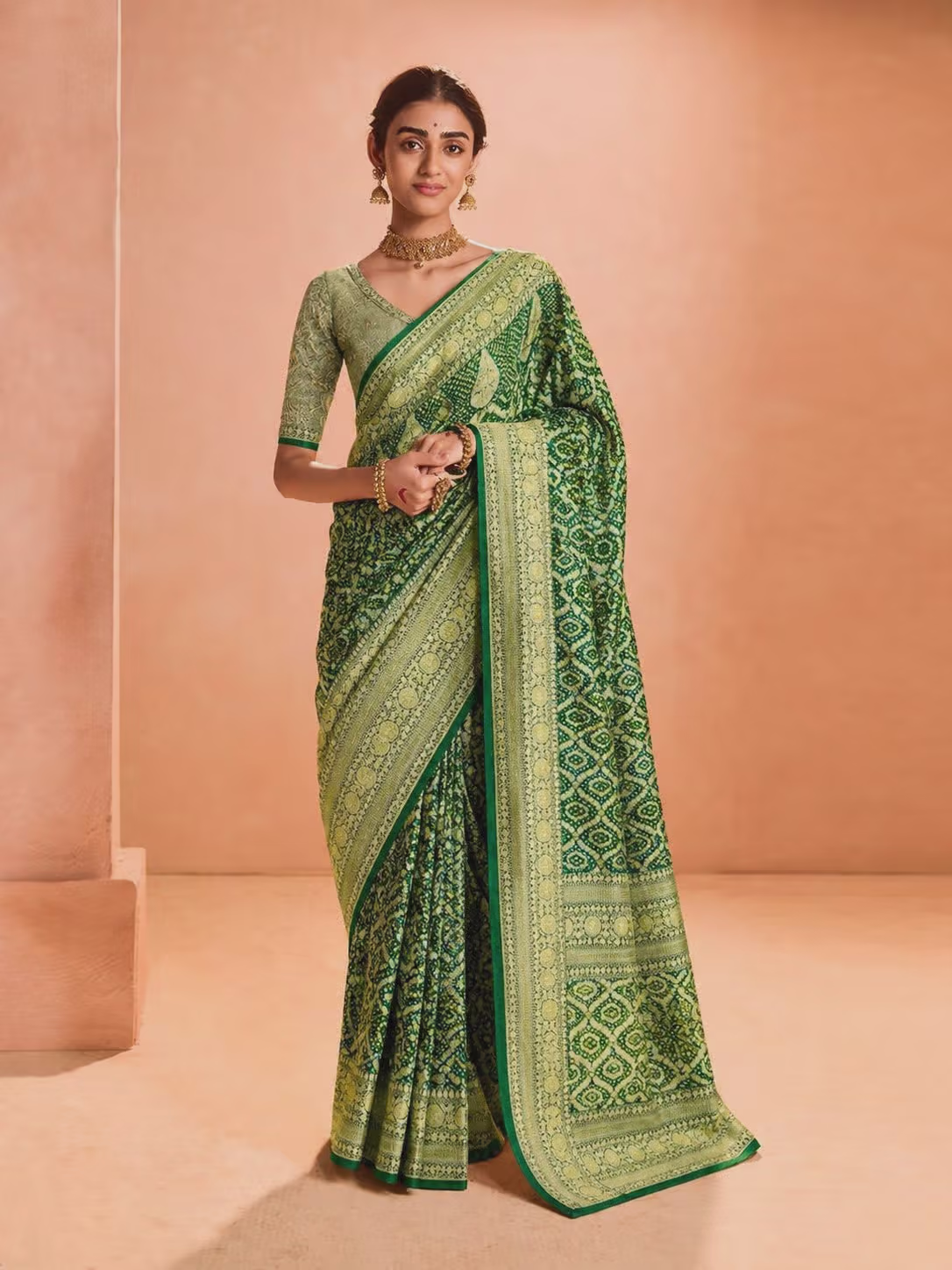 Intricate Green Silk Blend Saree with Traditional Motif Border